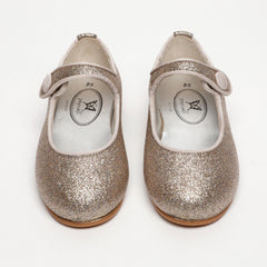 GLITTERY